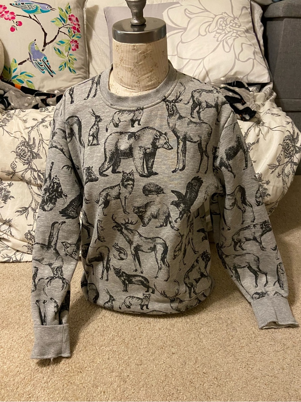 Forever 21 forest print sweatshirt